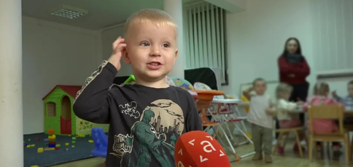 Ponosno širi pravoslavlje: Dvogodišnji Jovan primjer djeci