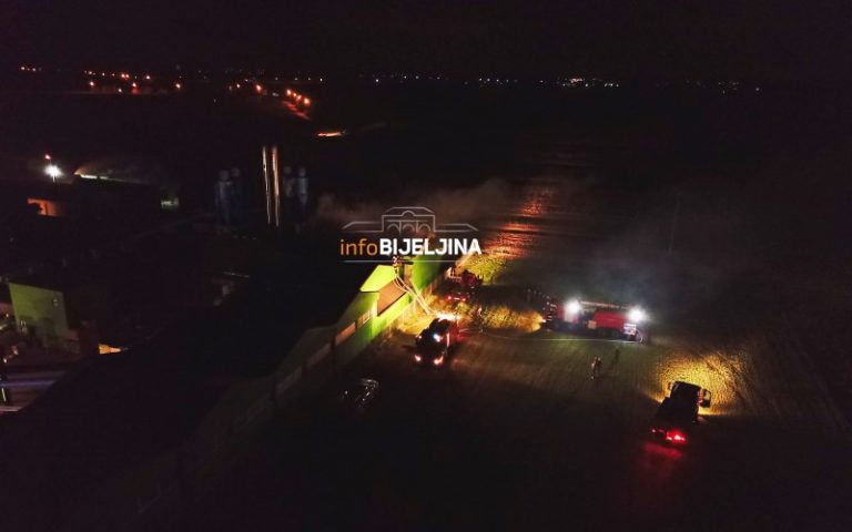 Lokalizovan požar u Dazdarevu, pet vatrogasnih vozila bilo na terenu /FOTO/