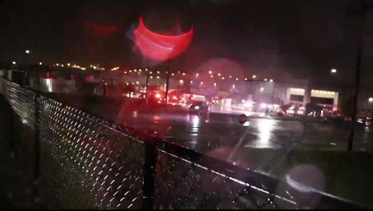 Srušila se zgrada skladišta Amazona: Jedna osoba poginula VIDEO