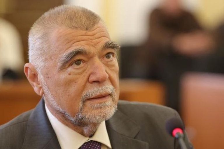 Stjepan Mesić sutra u Bijeljini!