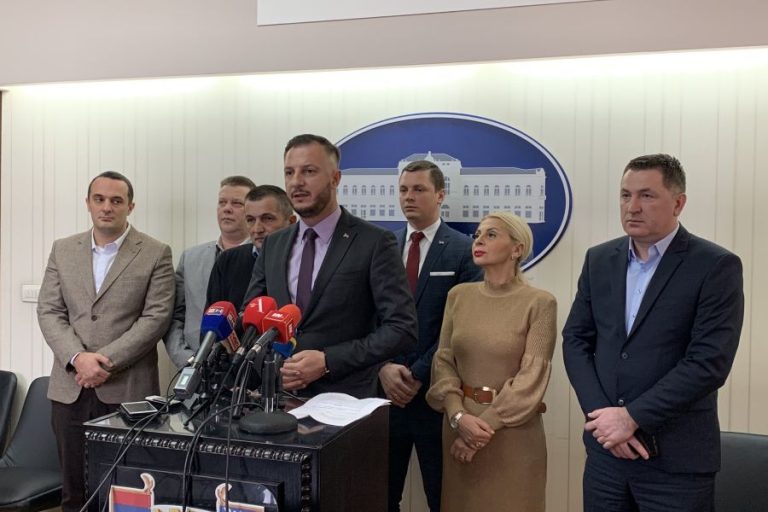 ĆORIĆ SNSD: Gradonačelnik NAJODGOVORNIJI za probleme u javnim preduzećima i ustanovama