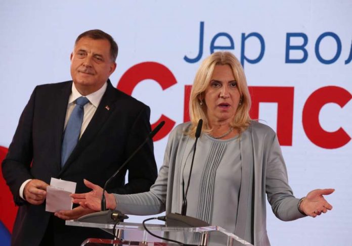 milorad-dodik-zeljka-cvijanovic-izborna-noc-izbori-8-872x610