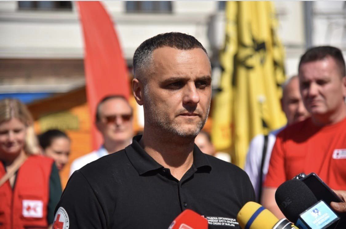 aleksandar savic crveni krst