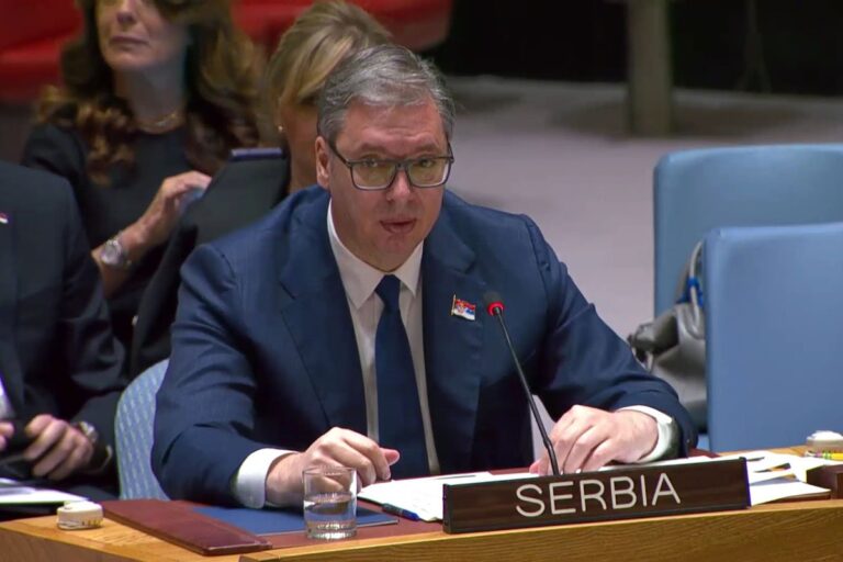 VUČIĆ: Nisam optimističan po pitanju rezolucije o Srebrenici
