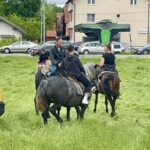 Dvorovi domaćin druge Fijakerijade: Ljubav prema konjima i tradiciji oživjela u Semberiji (foto) 3 viber slika 2025 04 26 15 31 42 818