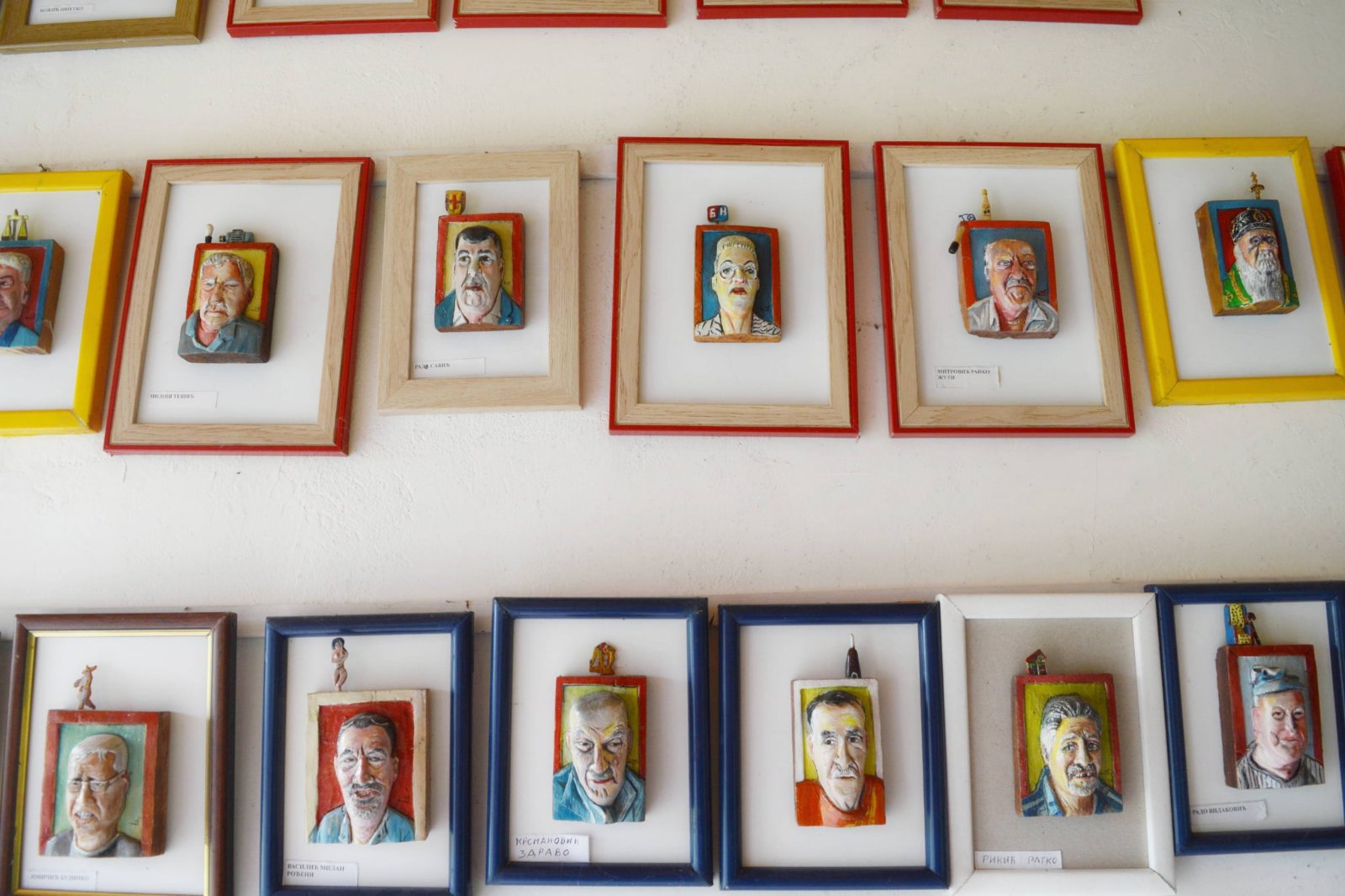 LOPARE: Umjetnik Cvjetko Božić prirediće izložbu za "Dane dijaspore" (foto) 8 IMG b90cfe49ed22b1234cb0f4d5f9a92be0 V