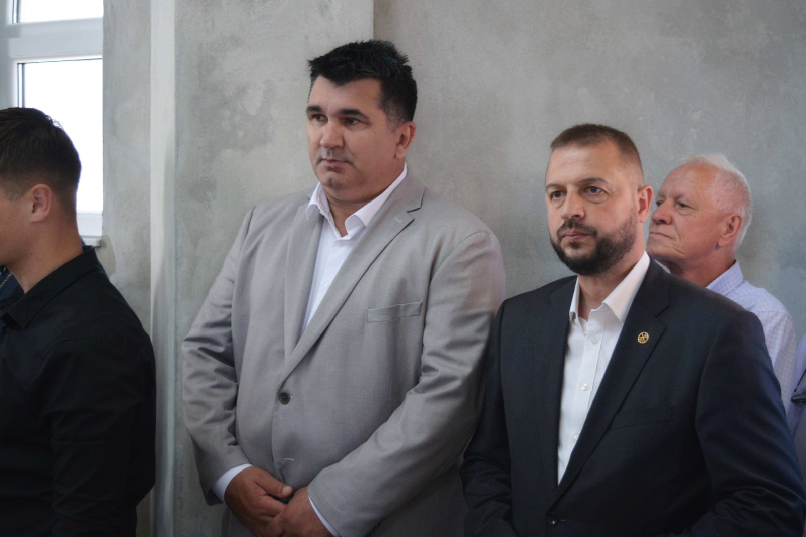 IMG c53e7de8c811a6ec29170fab2b0609f6 V