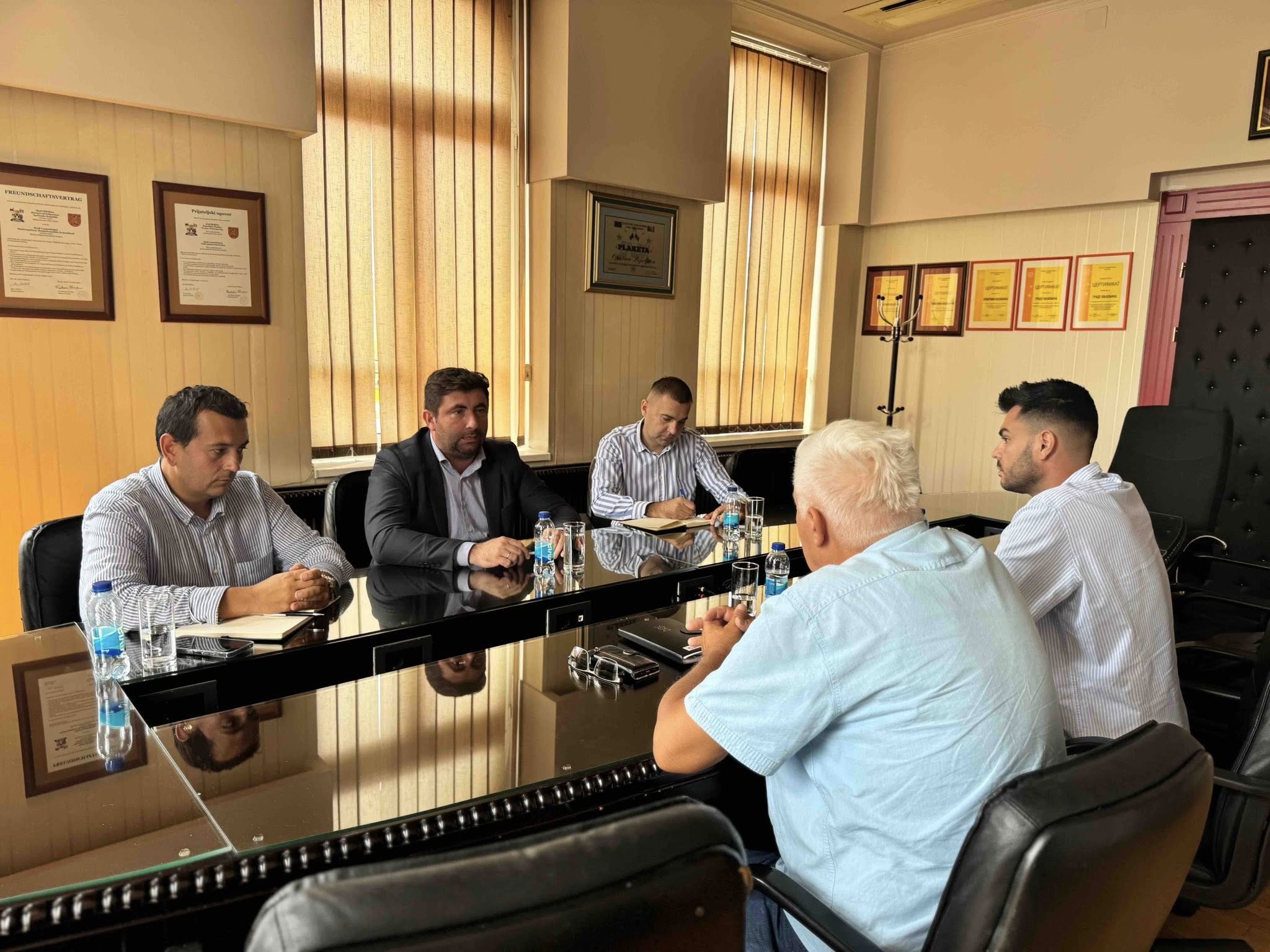 117267522259713 758394313368774 439320606736885408 n