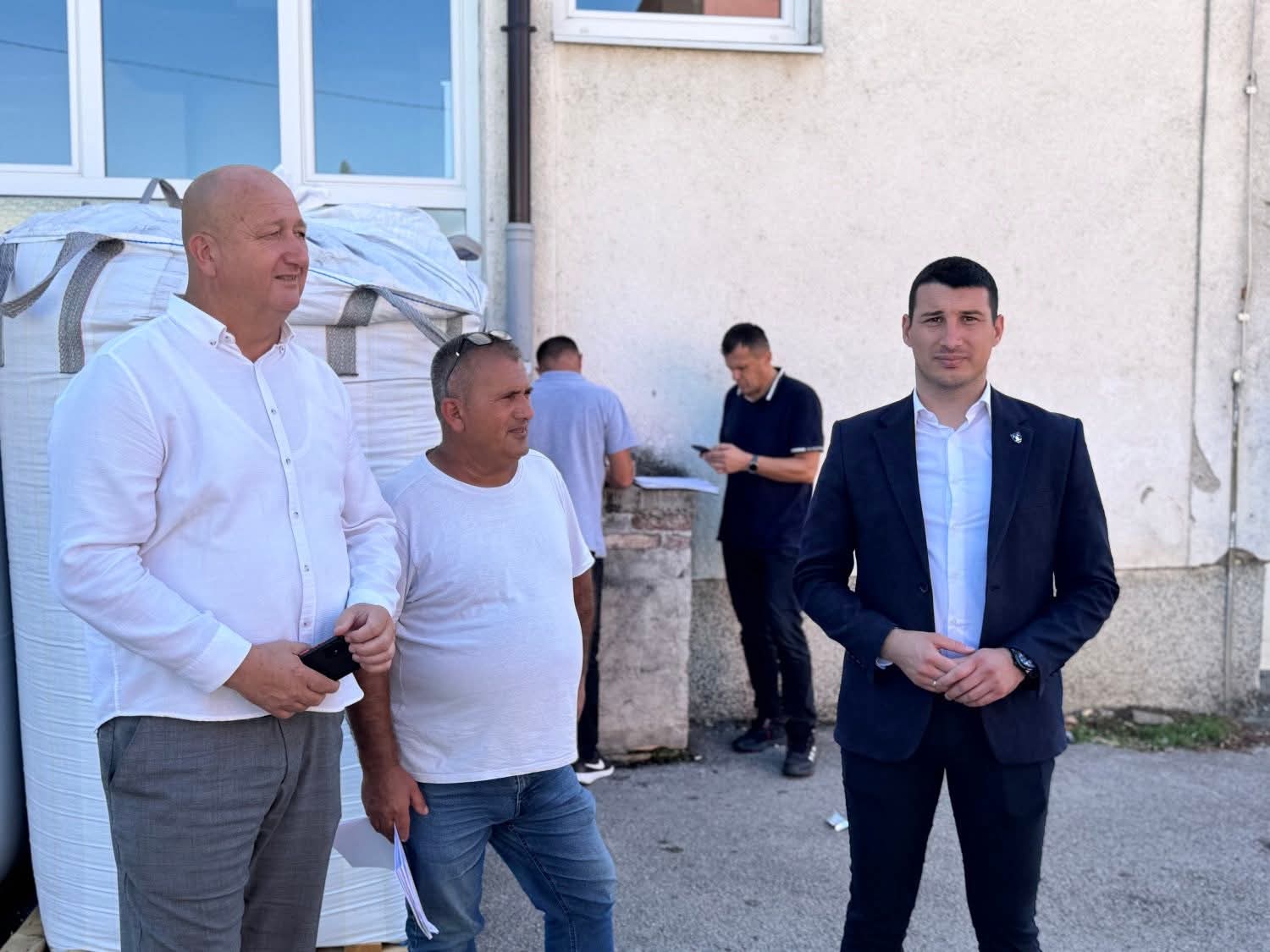 BIJELJINA: Završeno asfaltiranje dijela Ulice Jurija Gagarina (foto) 10 FB IMG 1758715777057