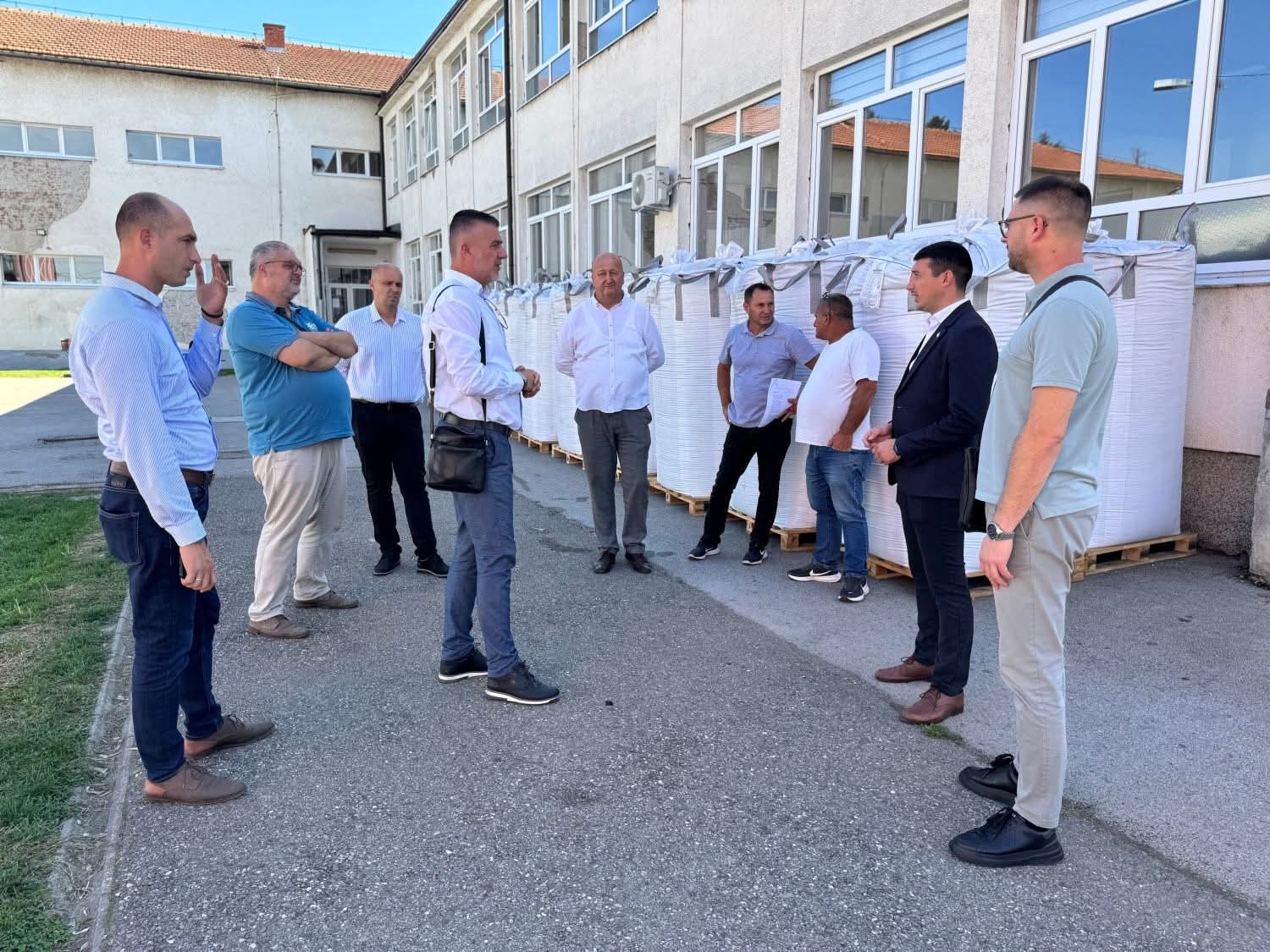 BIJELJINA: Završeno asfaltiranje dijela Ulice Jurija Gagarina (foto) 9 FB IMG 1758715781324