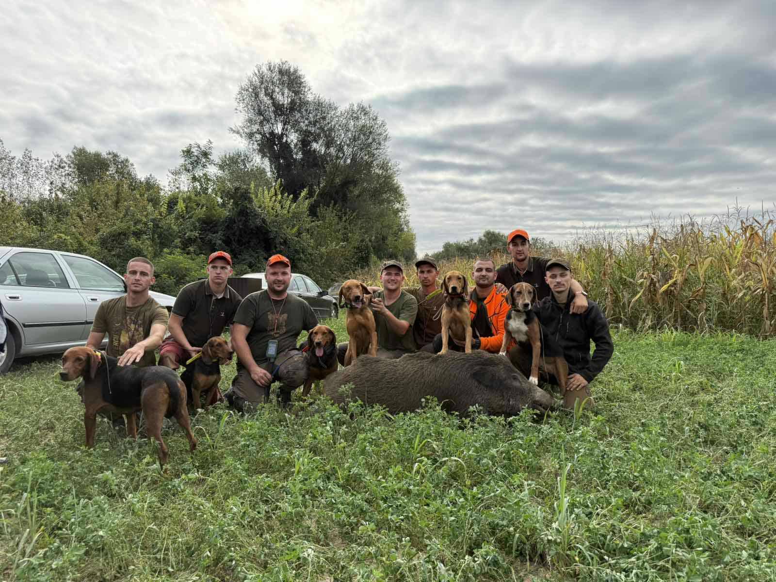 popovi lovci divlja svinja
