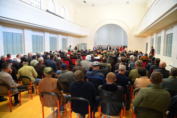 573875517_1253251260175354_368768013773741180_n