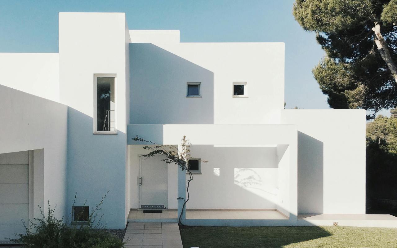 Koje probleme može uzrokovati loša izolacija doma? 5 bela fasada kuca