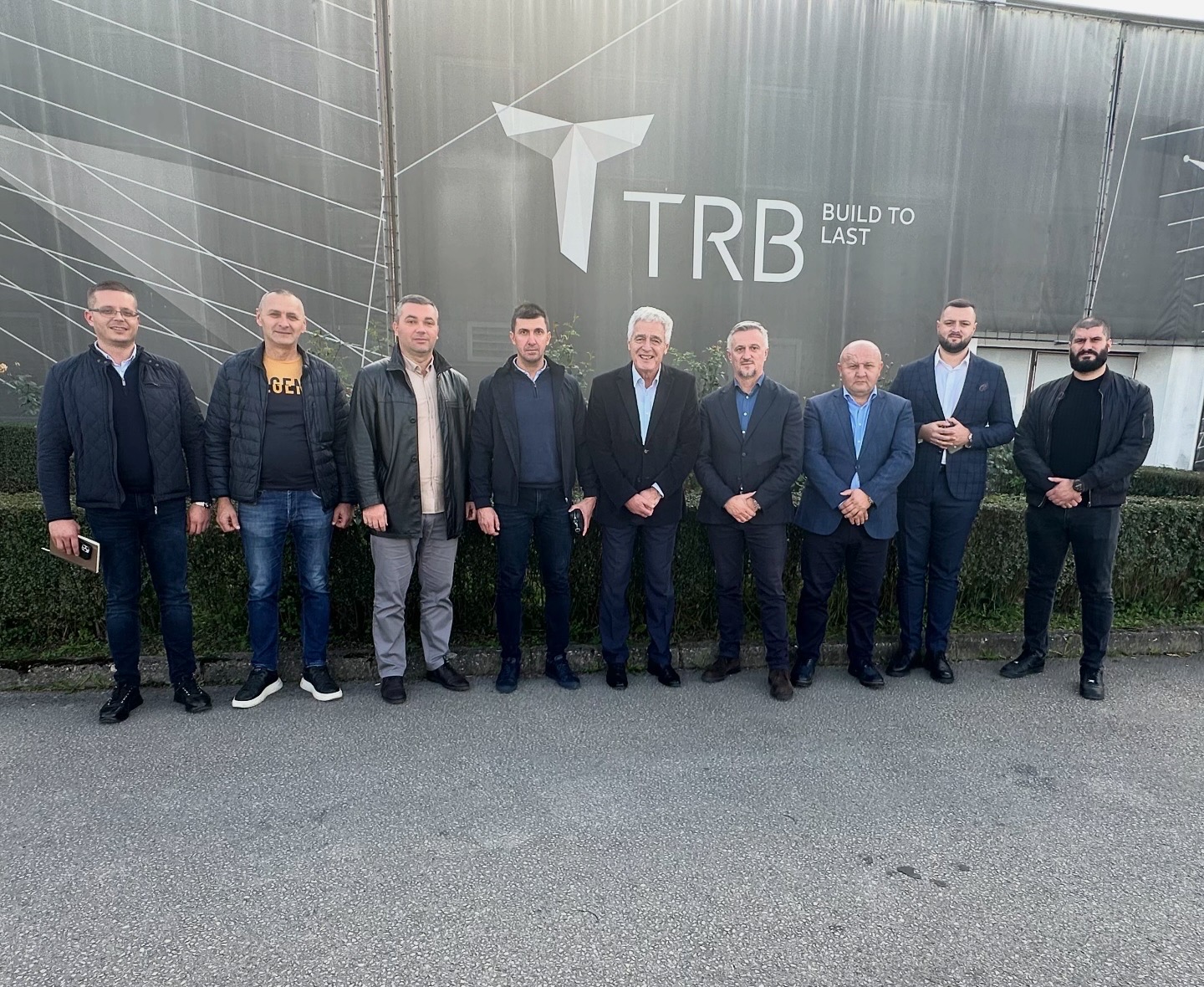 original 4DB63AD7 8D32 430F 9201 6D2AD9031076