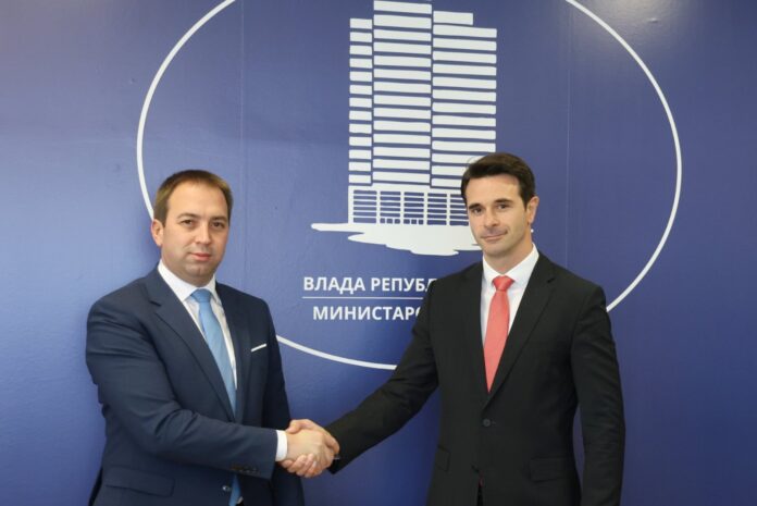 IMG-1cceee93c52fb9a5a55084d5831cd09a-V