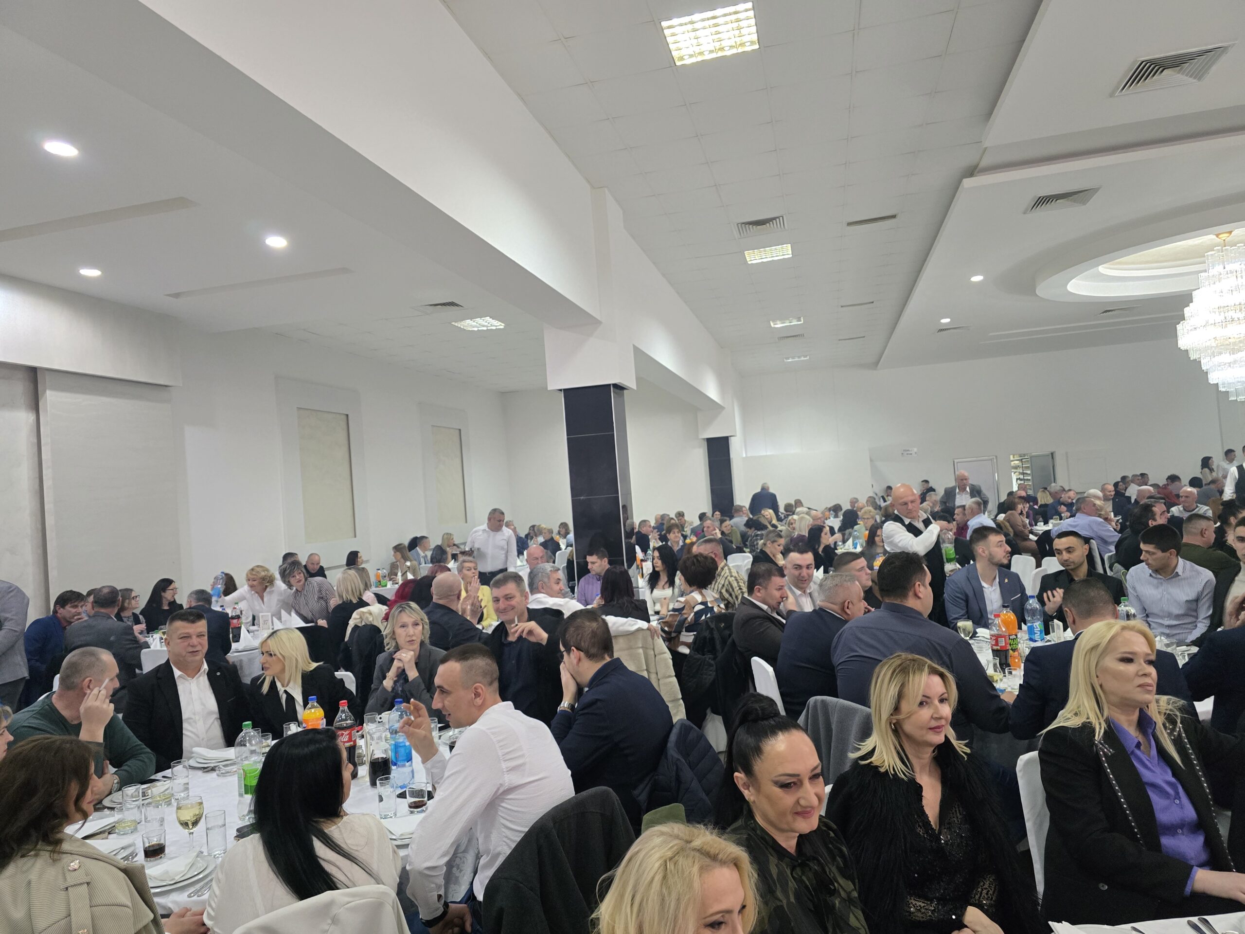 USKORO: 9. Druženje Tuzlaka u Bijeljini – ''Poštujmo jedni druge, njegujući tradiciju i običaje'' (foto,video) 12 druzenje tuzlaka bijeljina3