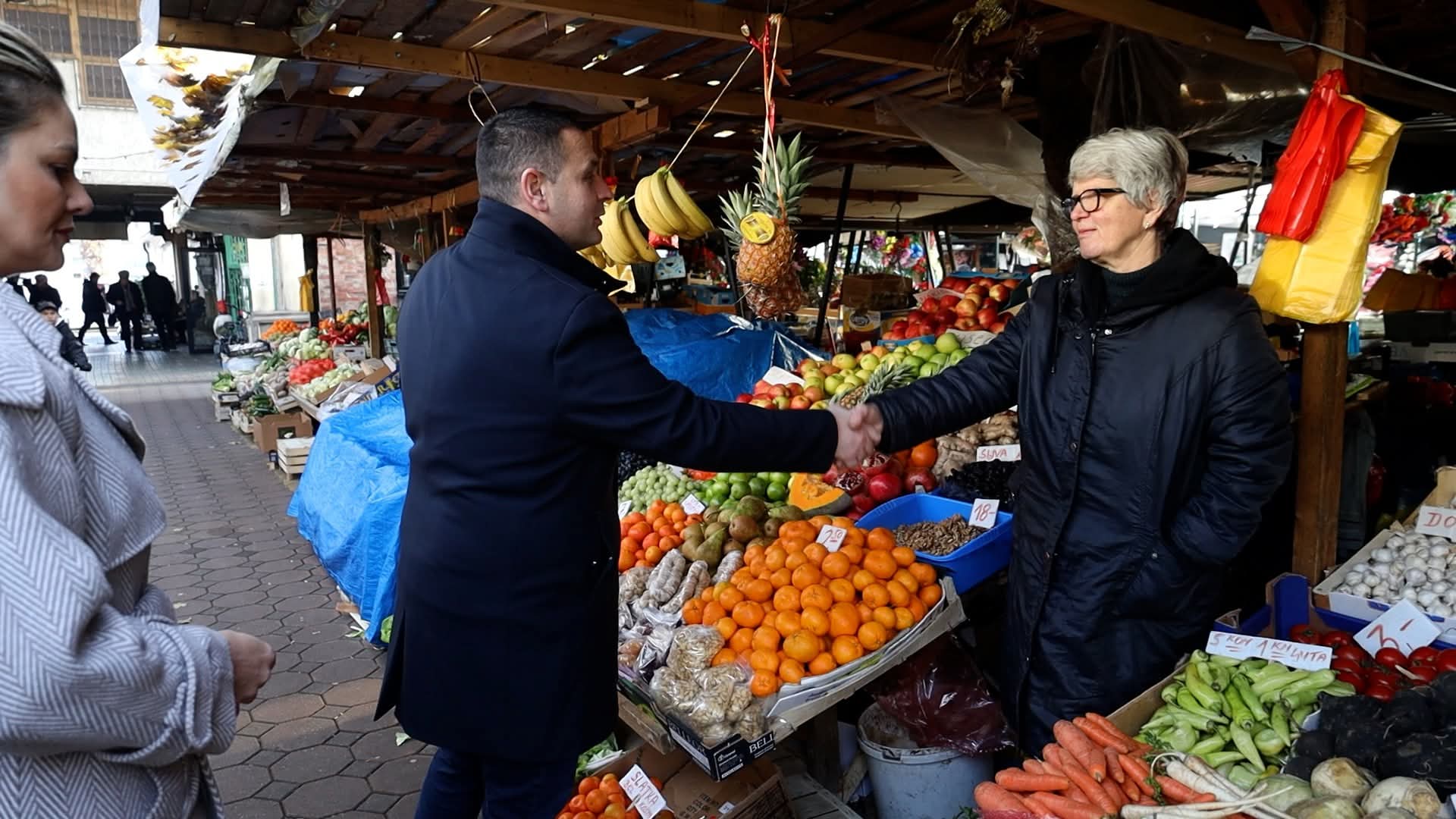 Mica pokret pijaca198