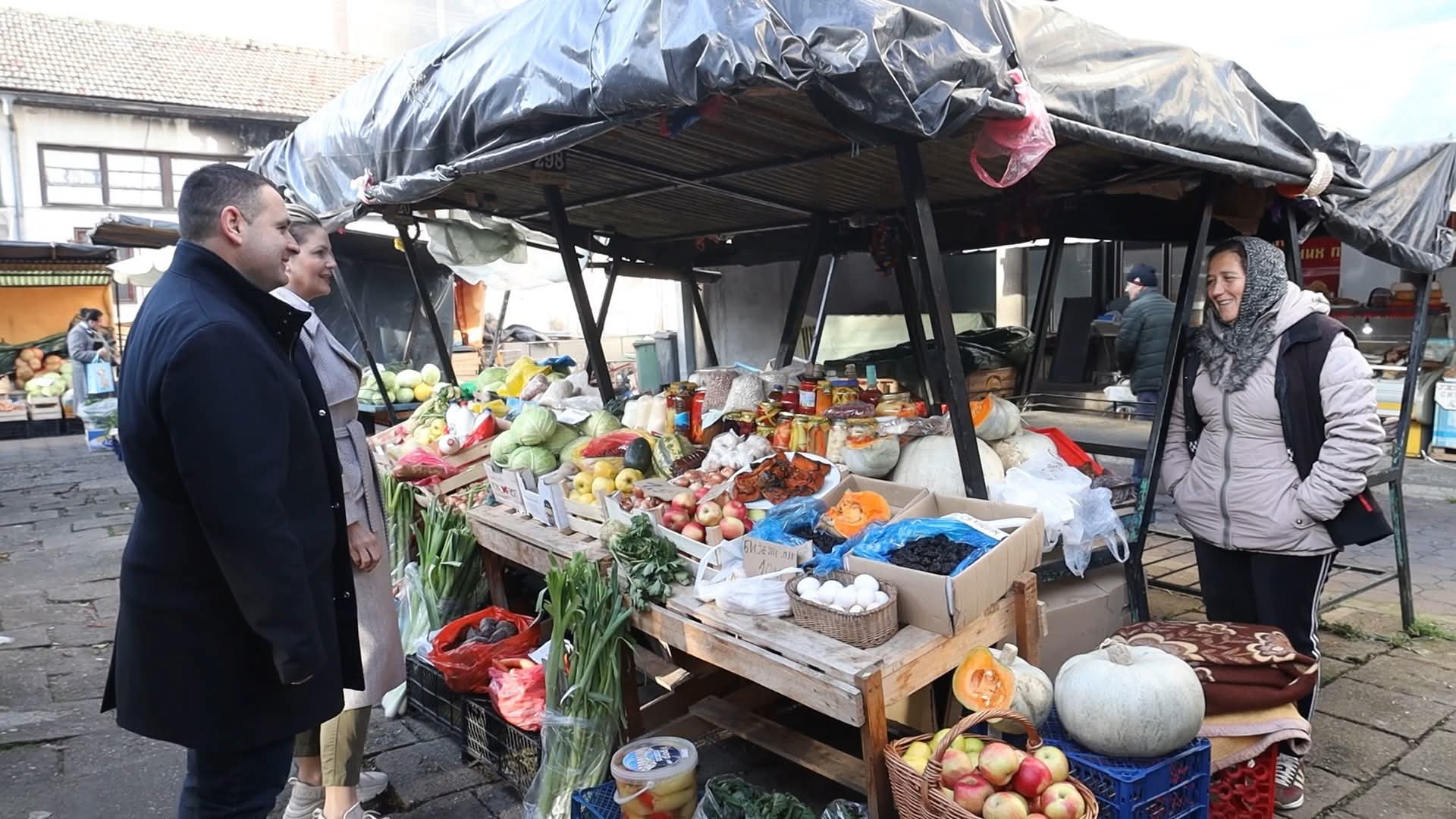 Mica pokret pijaca3757