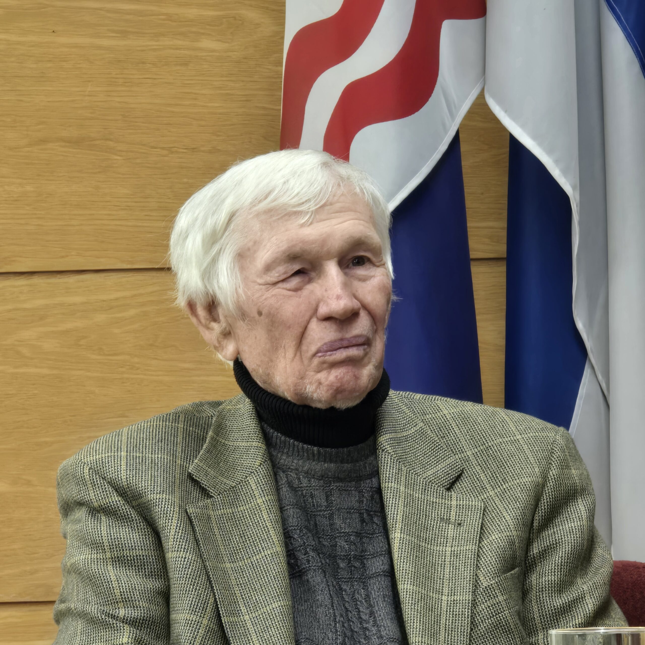 Mihajlo Trifkovic profesor fizike u penziji scaled