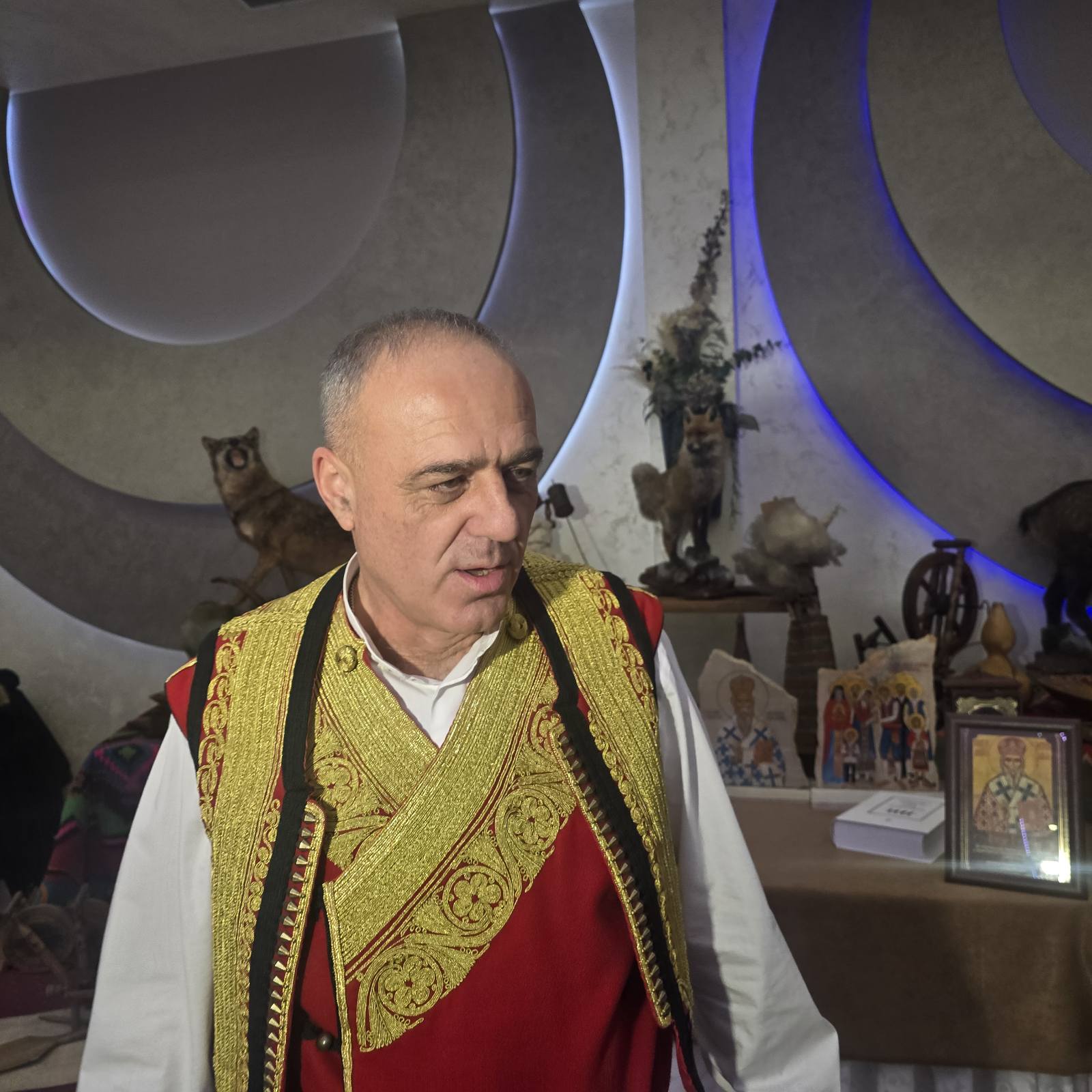 Treće Hercegovačko sijelo u Bijeljini: Više od 500 učesnika proslavilo tradiciju i zavičaj (foto,video) 45 Momir Mosa Avdalovic guslar iz Gacka