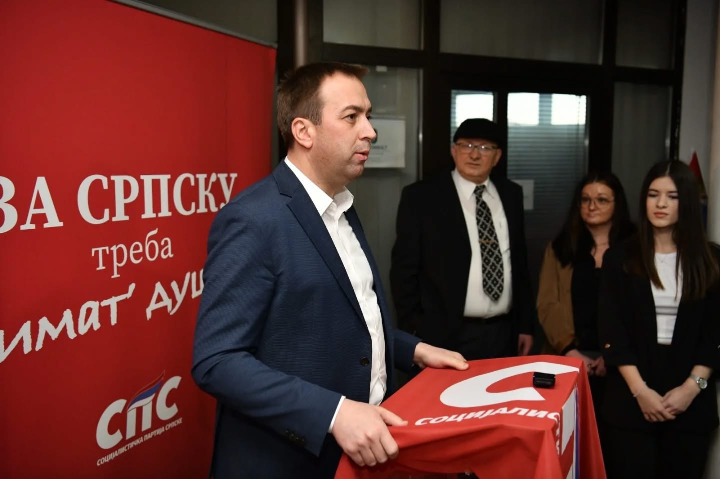 Otvorene prostorije SPS-a u Derventi - Potpisan Sporazum o prisajedinjenju Srpske napredne stranke Srpske 2020 Most SPS-u (foto) 8 IMG cc1f6a89ea82373551939ec65f504513 V