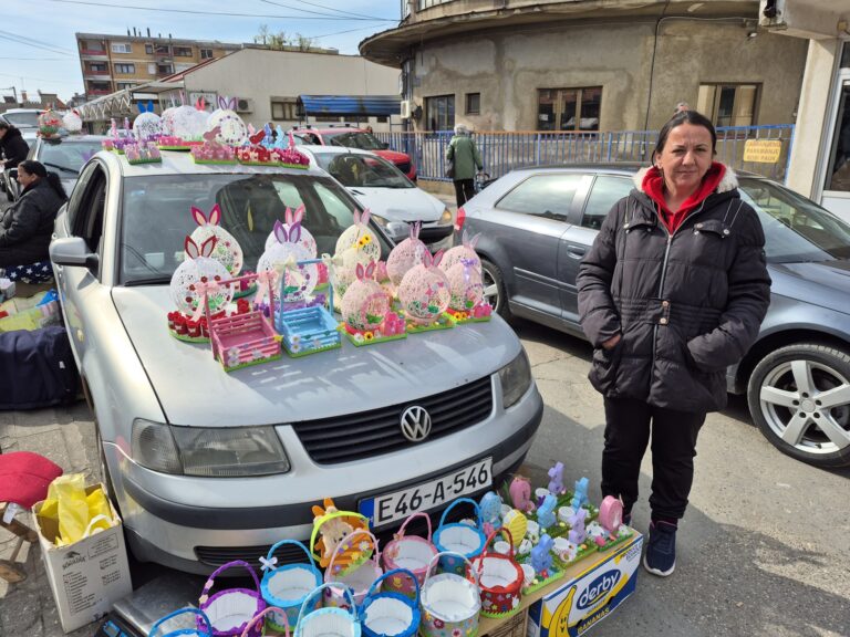 BIJELJINA: Veričine balon-korpe za vaskršnja jaja zahtijevaju posebnu izradu (foto)