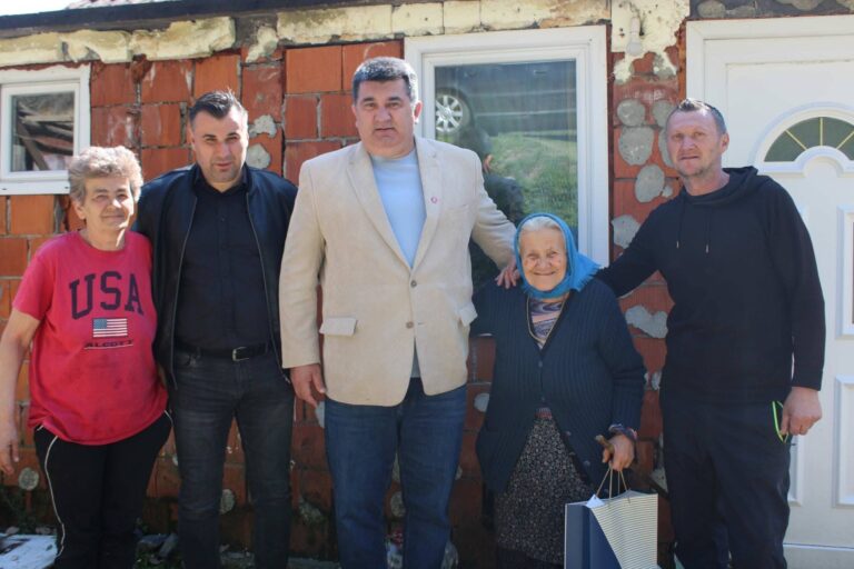 LOPARE: Vaskrs u znaku solidarnosti – podrška porodici Gašić u Pirkovcima