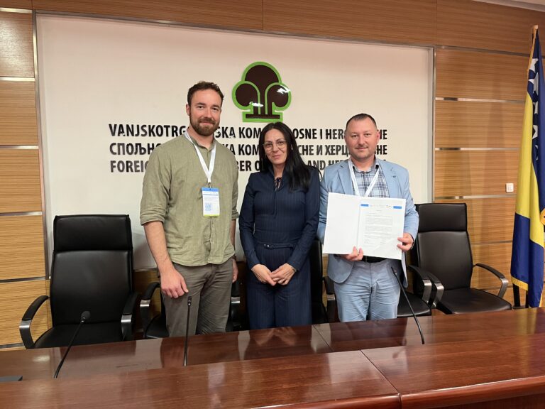 BIJELJINA: Tehnička škola „Mihajlo Pupin“ osigurala investiciju od 417.732 evra za transformaciju zanata u visokotehnološka zanimanja (foto)