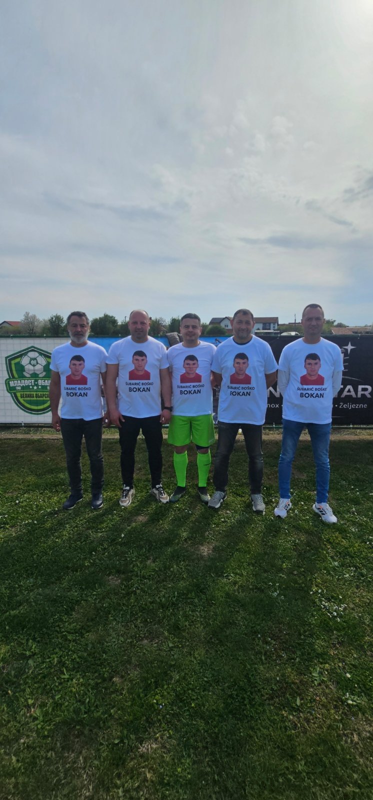 BIJELJINA: U znak sjećanja na Boška Šubarića “Bokana“ – FK “Ostojićevo“ pobjednik Memorijalnog turnira u Velikoj Obarskoj (foto) 14 bokan turnir4