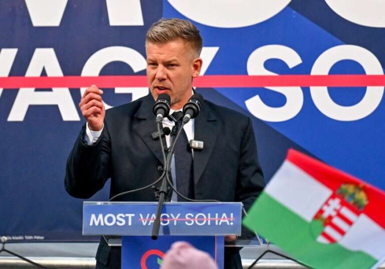 Ko je Peter Mađar koji je sa trona skinuo Orbana