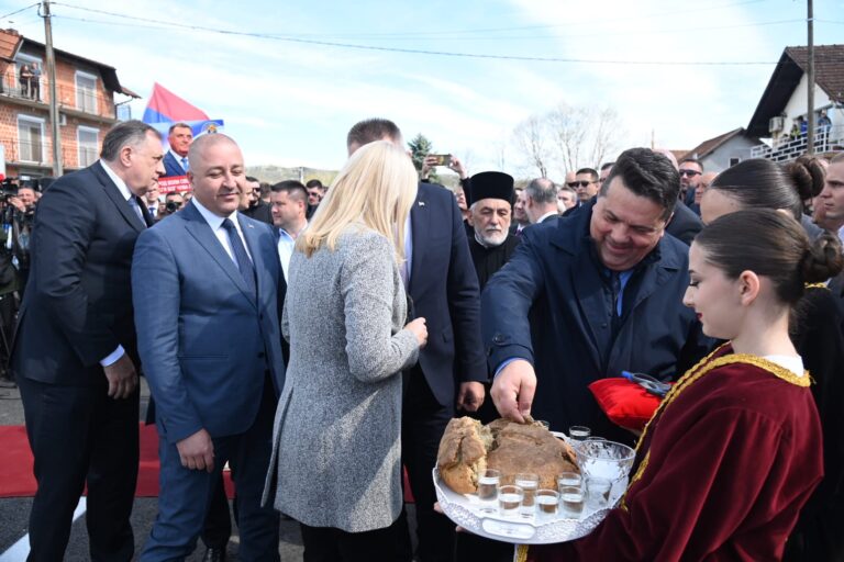 STEVANDIĆ: Most u “Česmi“ otvoren, svađe zatvorene – filozofija Banjaluke bez blokada se pokazala dalekovidom (foto)